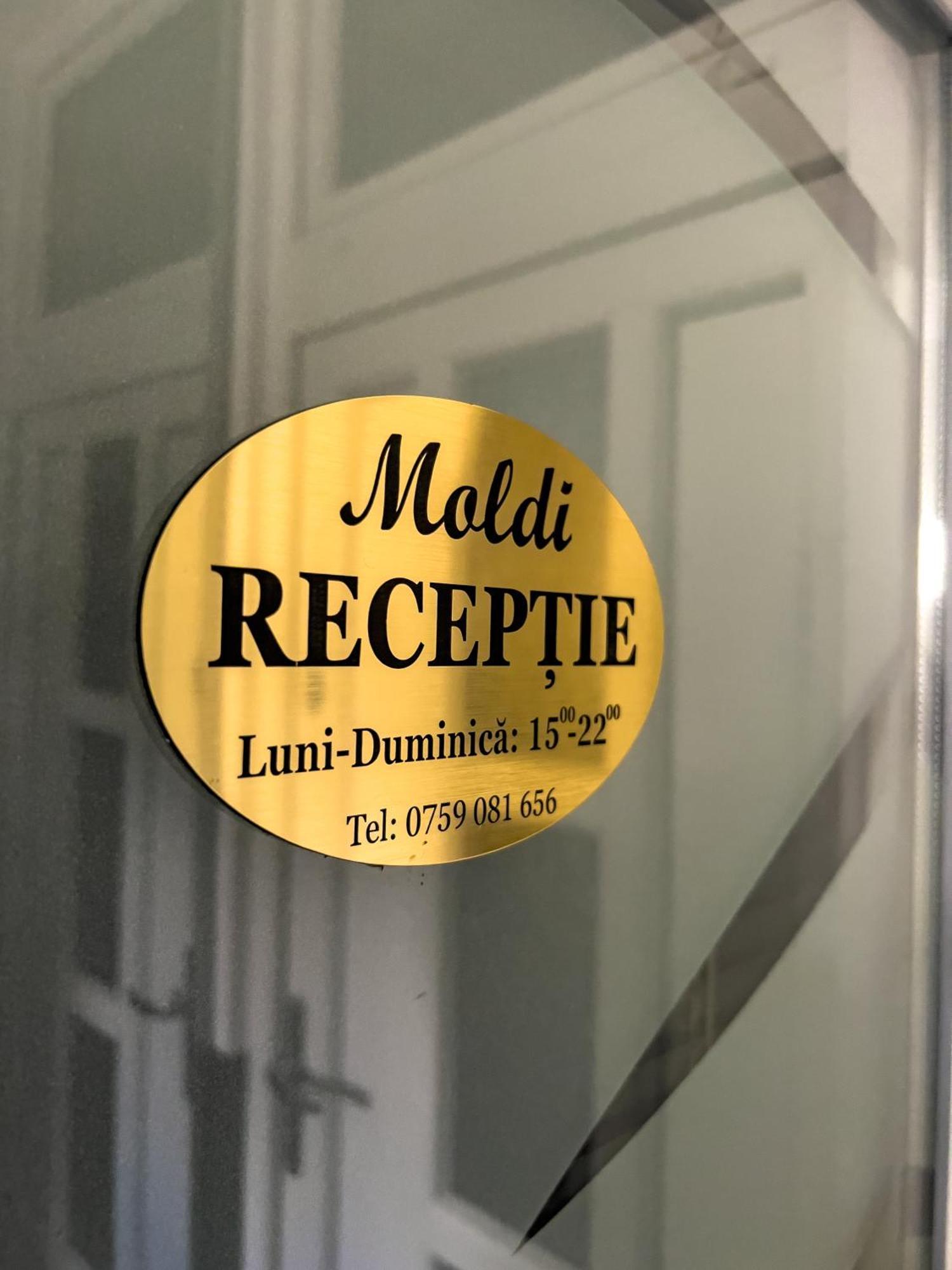 Cazare Moldi - Regim Hotelier Câmpulung Moldovenesc Eksteriør billede